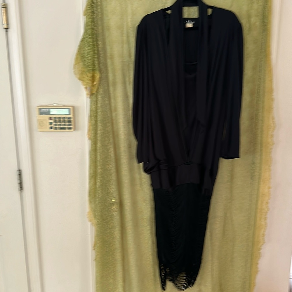 Elegant Black Midi Dress